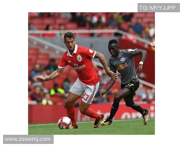 本菲卡逆转多特蒙德3-0胜利全场沸腾精彩瞬间分析