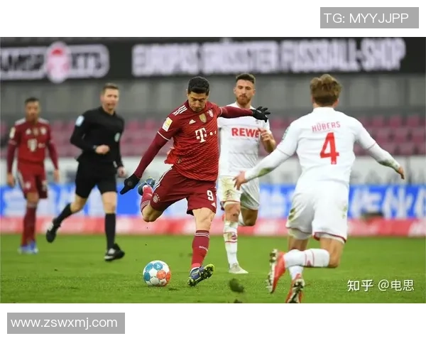 西甲激战：拜仁与曼联平局红牌事件引发全场热议战术分析揭秘