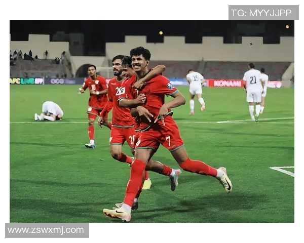 欧联杯巴黎圣日耳曼与那不勒斯激战成平局争议判罚引发全场热议