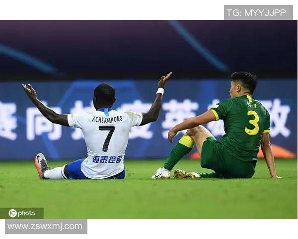 西甲激战巴黎圣日耳曼5-0大胜AC米兰争议判罚引发全场热议 西甲激战巴黎圣日耳曼5-0大胜AC米兰争议判罚引发全场热议